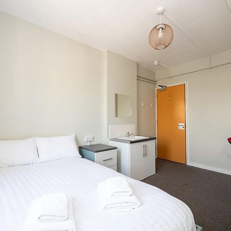 Spacious Room With Shared Facilities 伦敦 外观 照片
