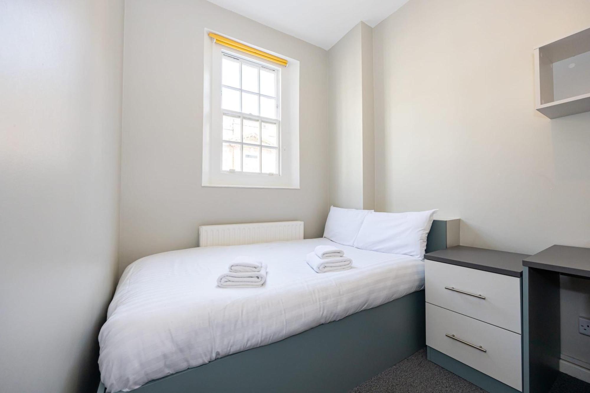Spacious Room With Shared Facilities 伦敦 外观 照片