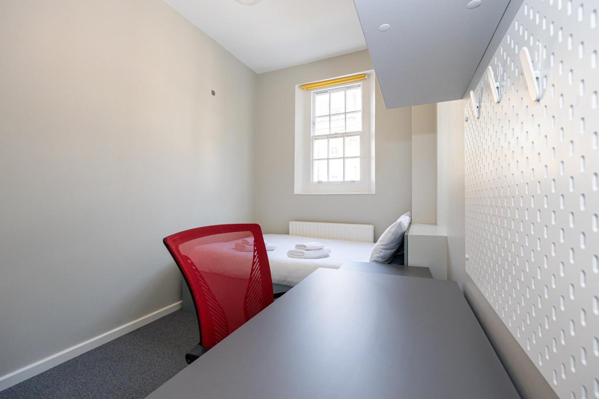 Spacious Room With Shared Facilities 伦敦 外观 照片